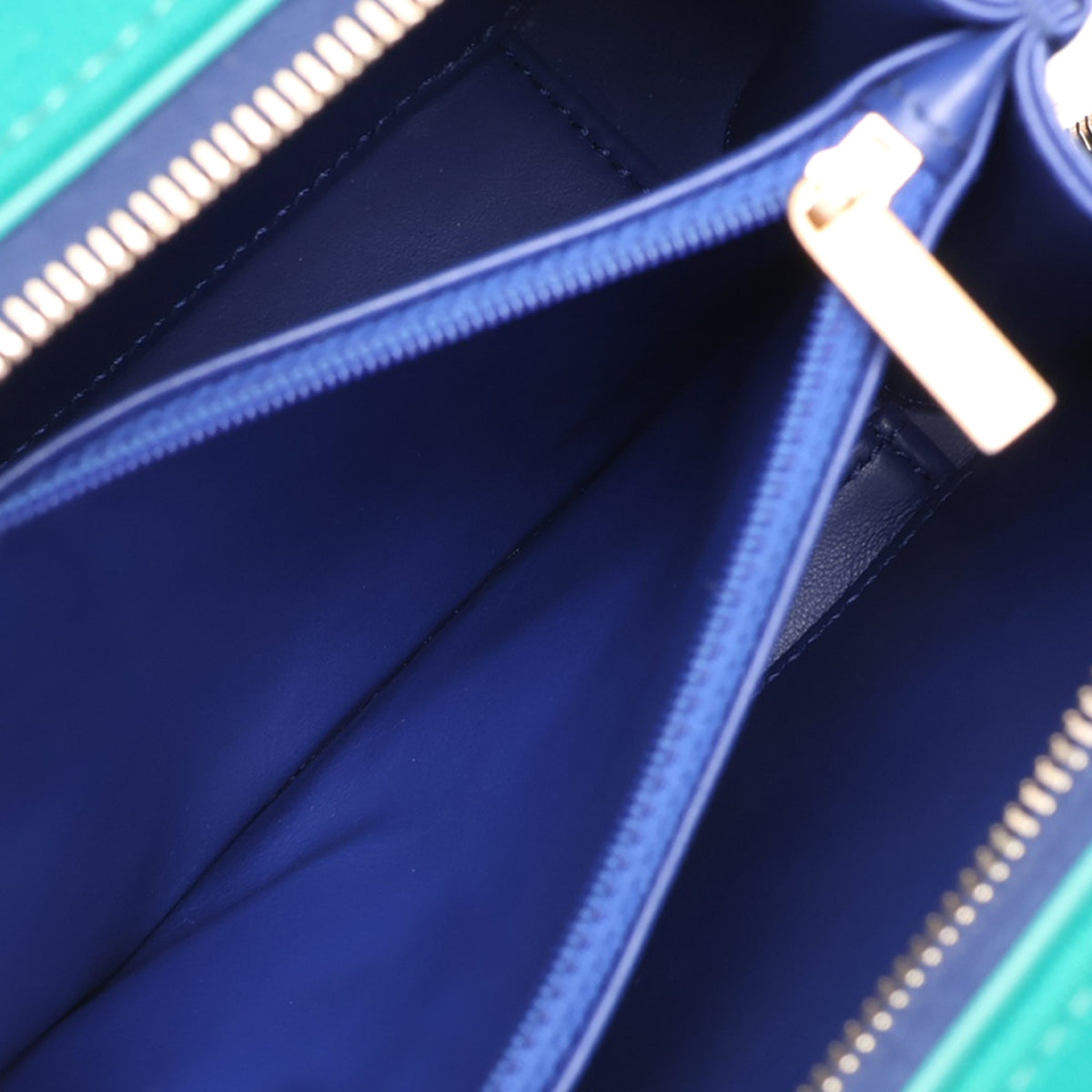 Chanel CC Filigree Vanity Case — Blue