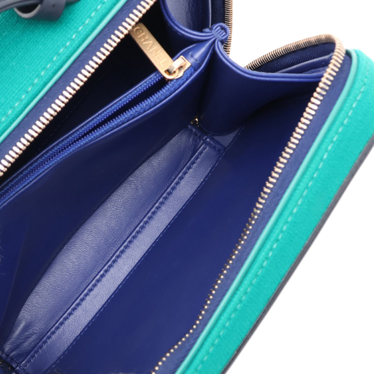 Chanel CC Filigree Vanity Case — Blue