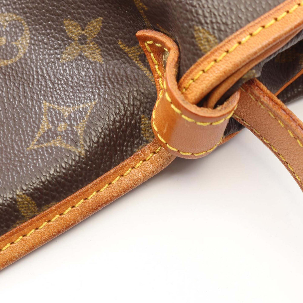 Louis Vuitton Monogram Saumur 30