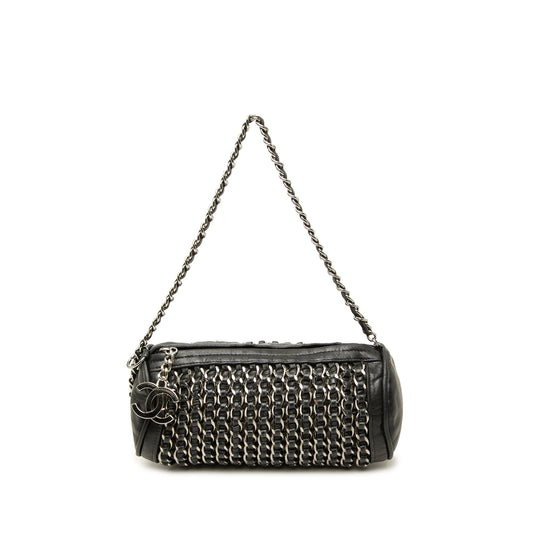 Chanel CC Lambskin Chain Link Barrel Bag — Black