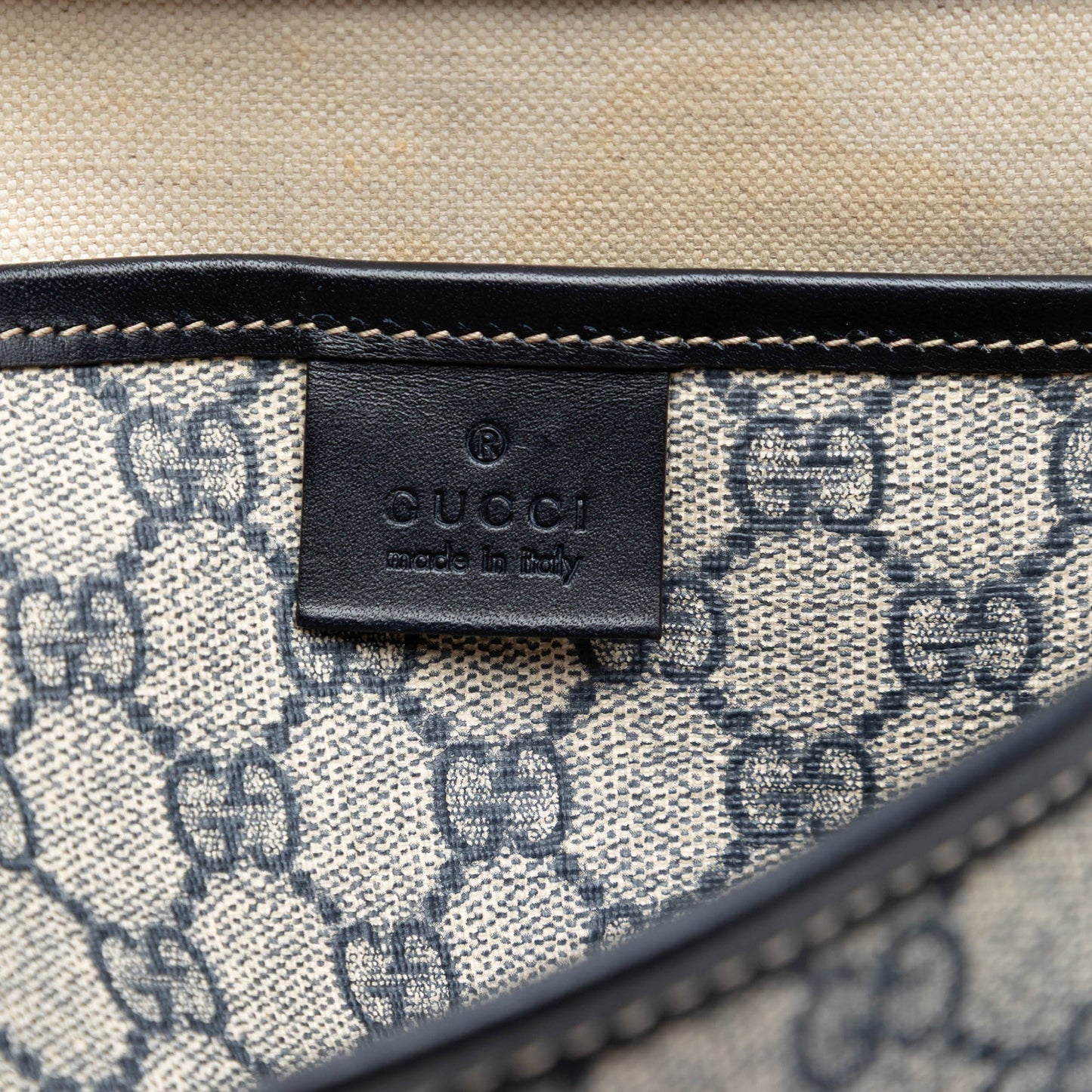 Gucci GG Supreme Web Messenger Bag