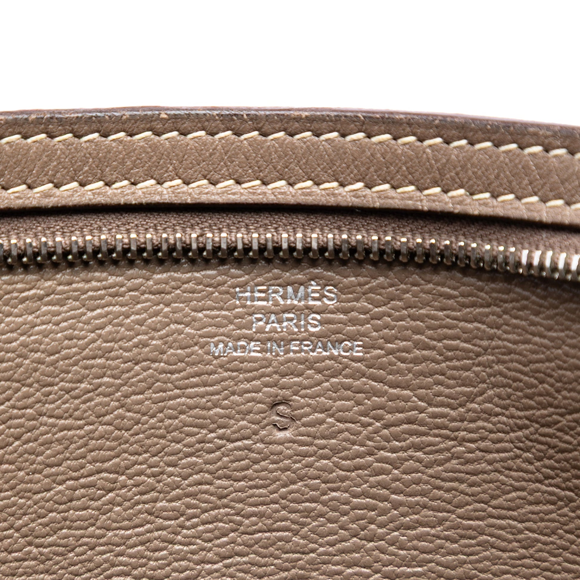 Swift Flat Zip Clutch