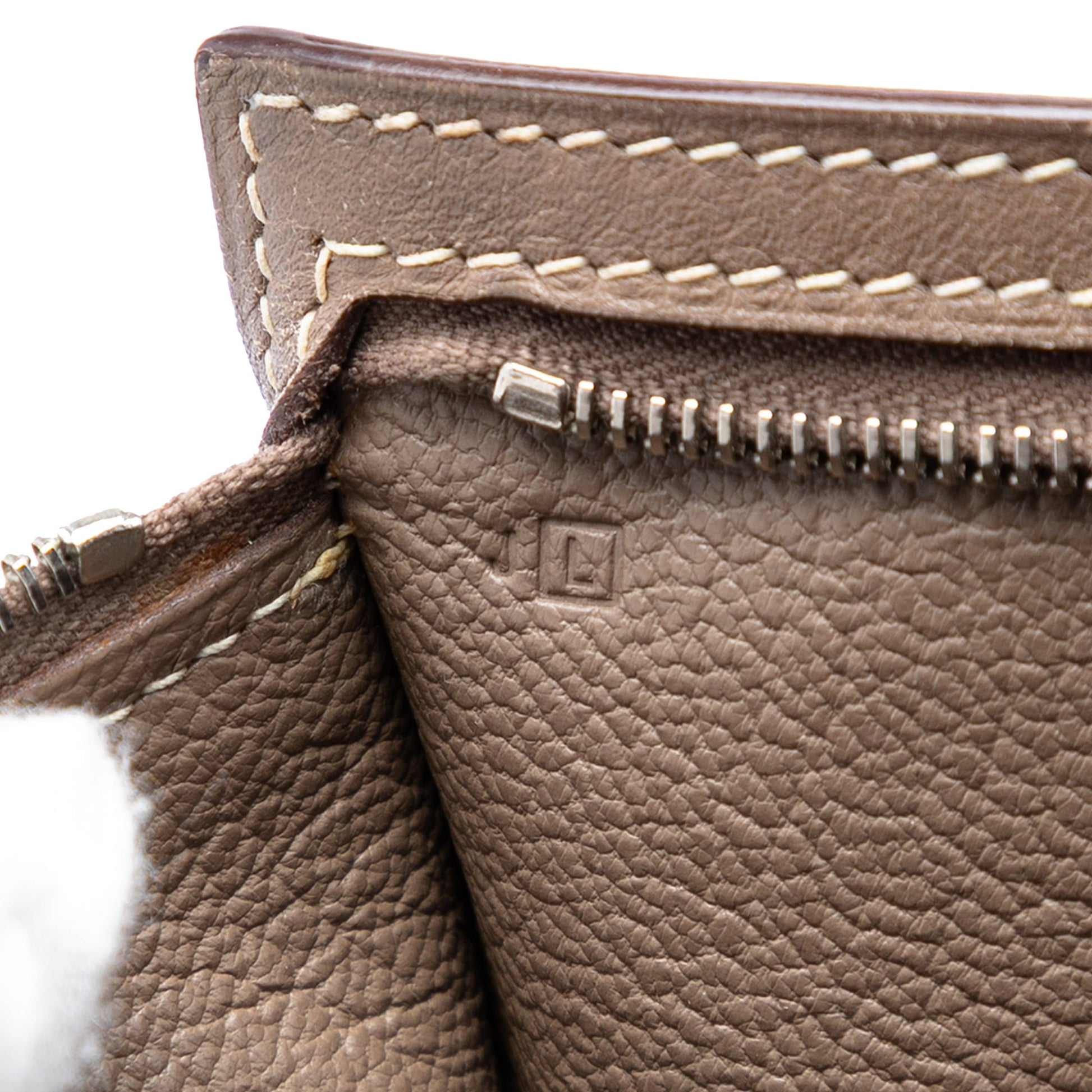 Swift Flat Zip Clutch