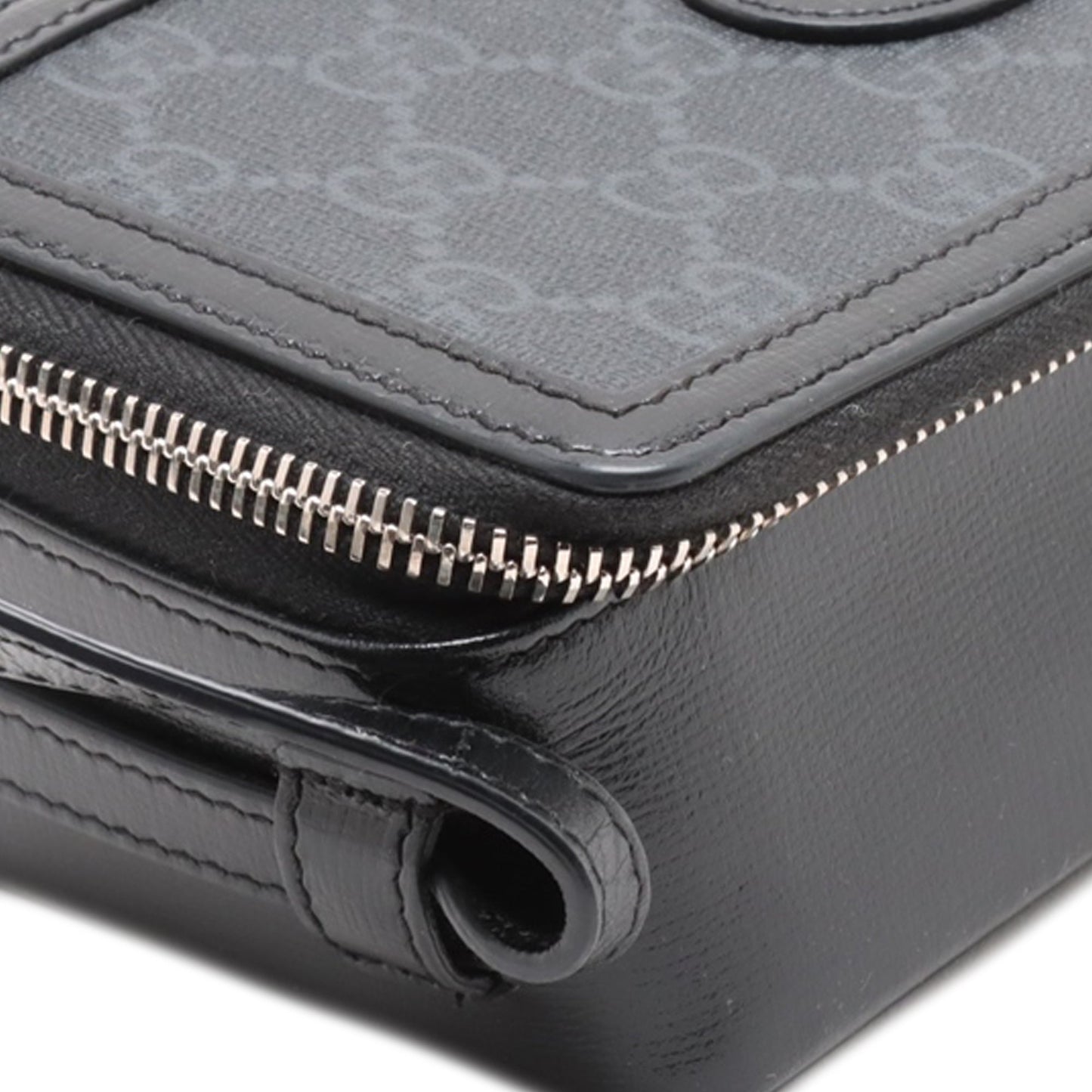 Gucci GG Supreme Interlocking G Crossbody