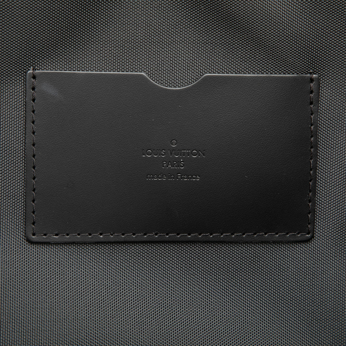 Louis Vuitton Taiga Pegase 45 — Black