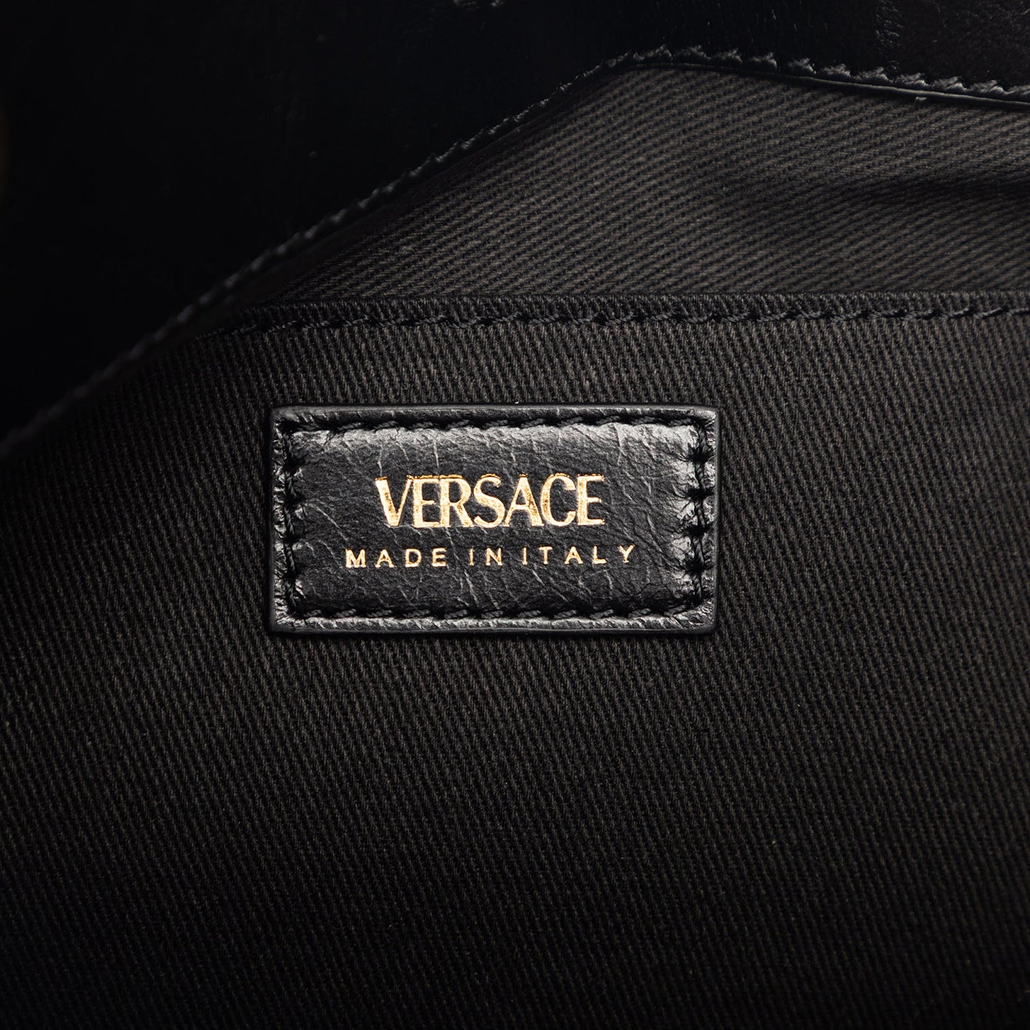 Leather La Medusa Shoulder Bag