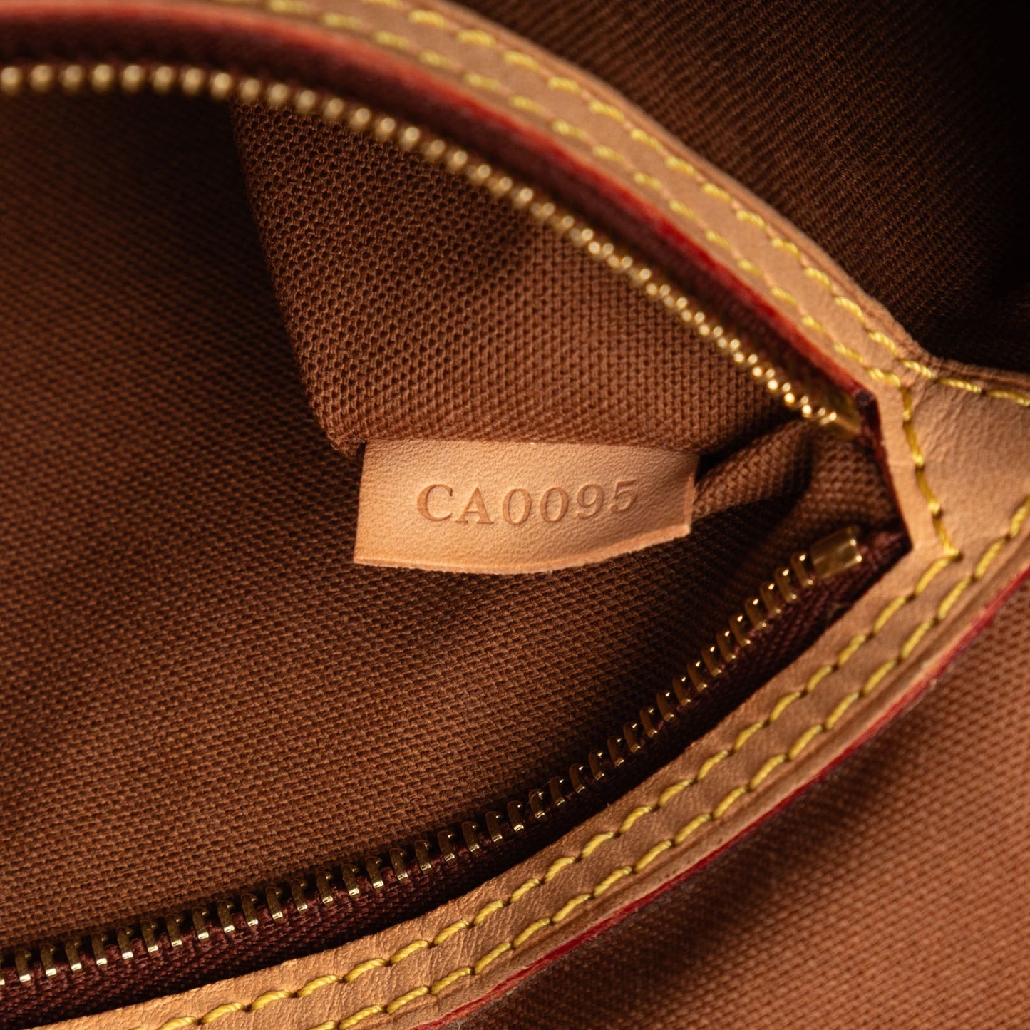 Louis Vuitton Monogram Batignolles Horizontal