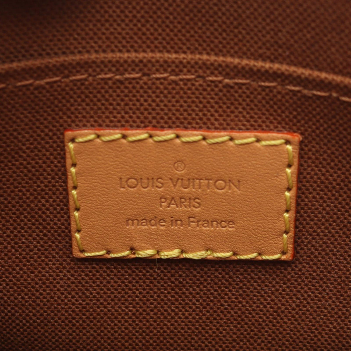 Louis Vuitton Monogram Petit Sac Plat