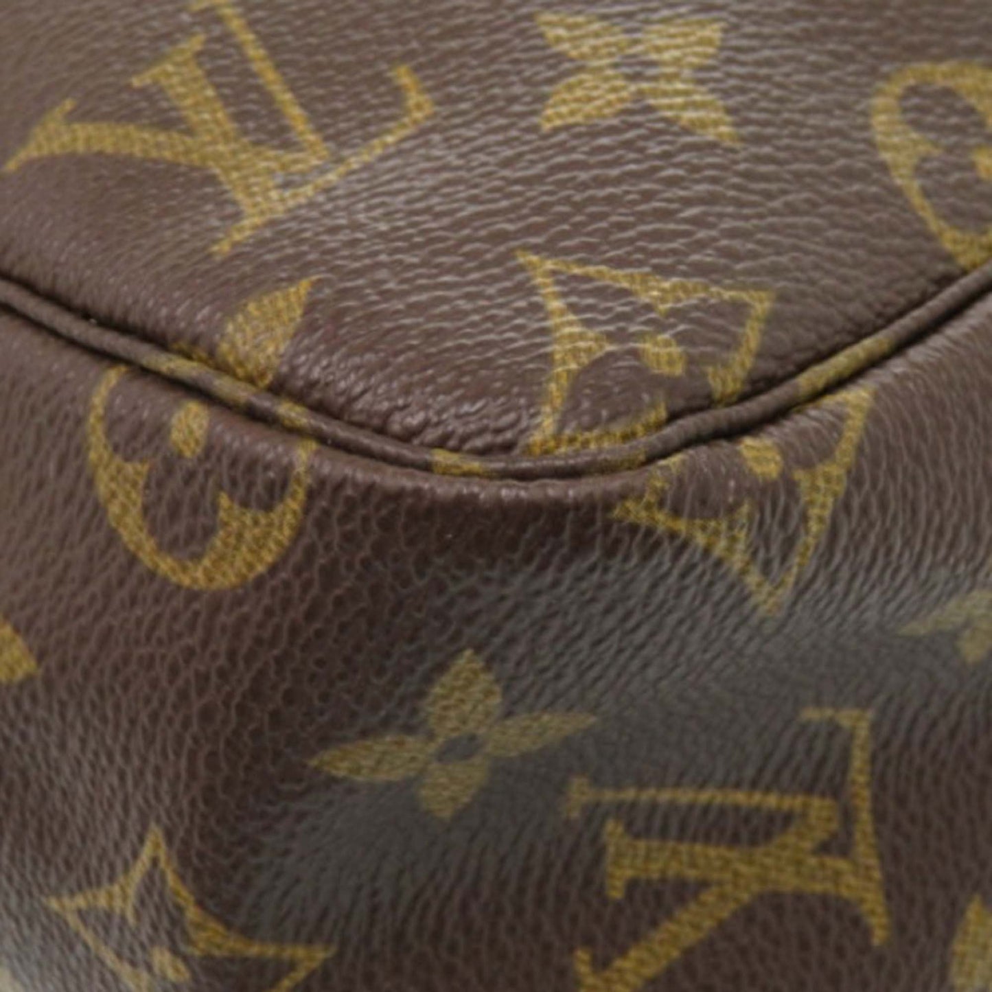 Louis Vuitton Monogram Trousse Toilette 28