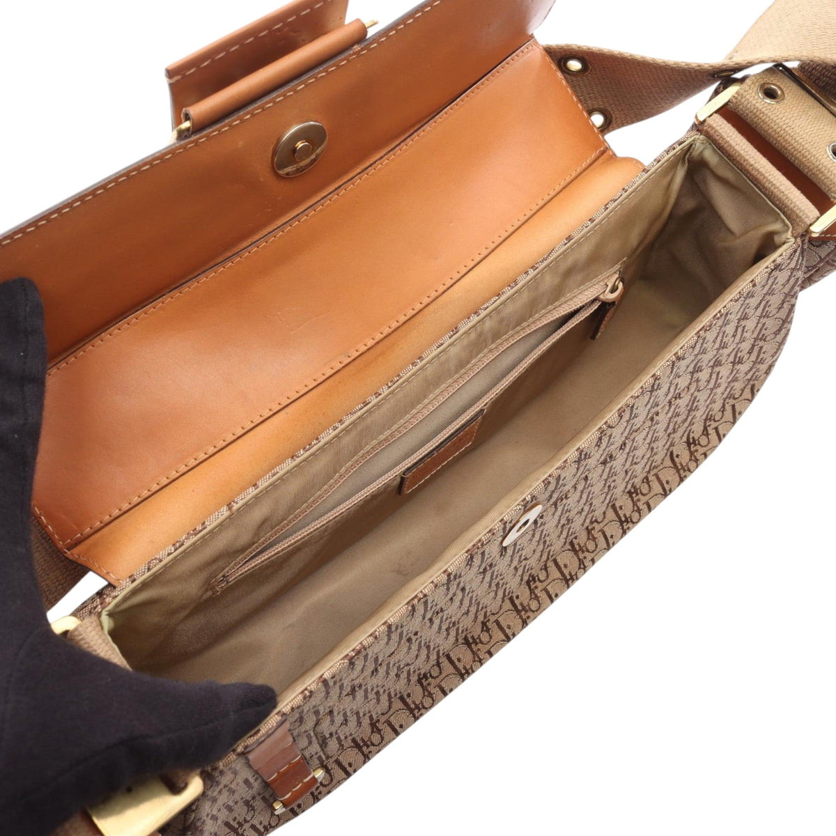 Dior Diorissimo Street Chic Columbus Shoulder Bag — Beige