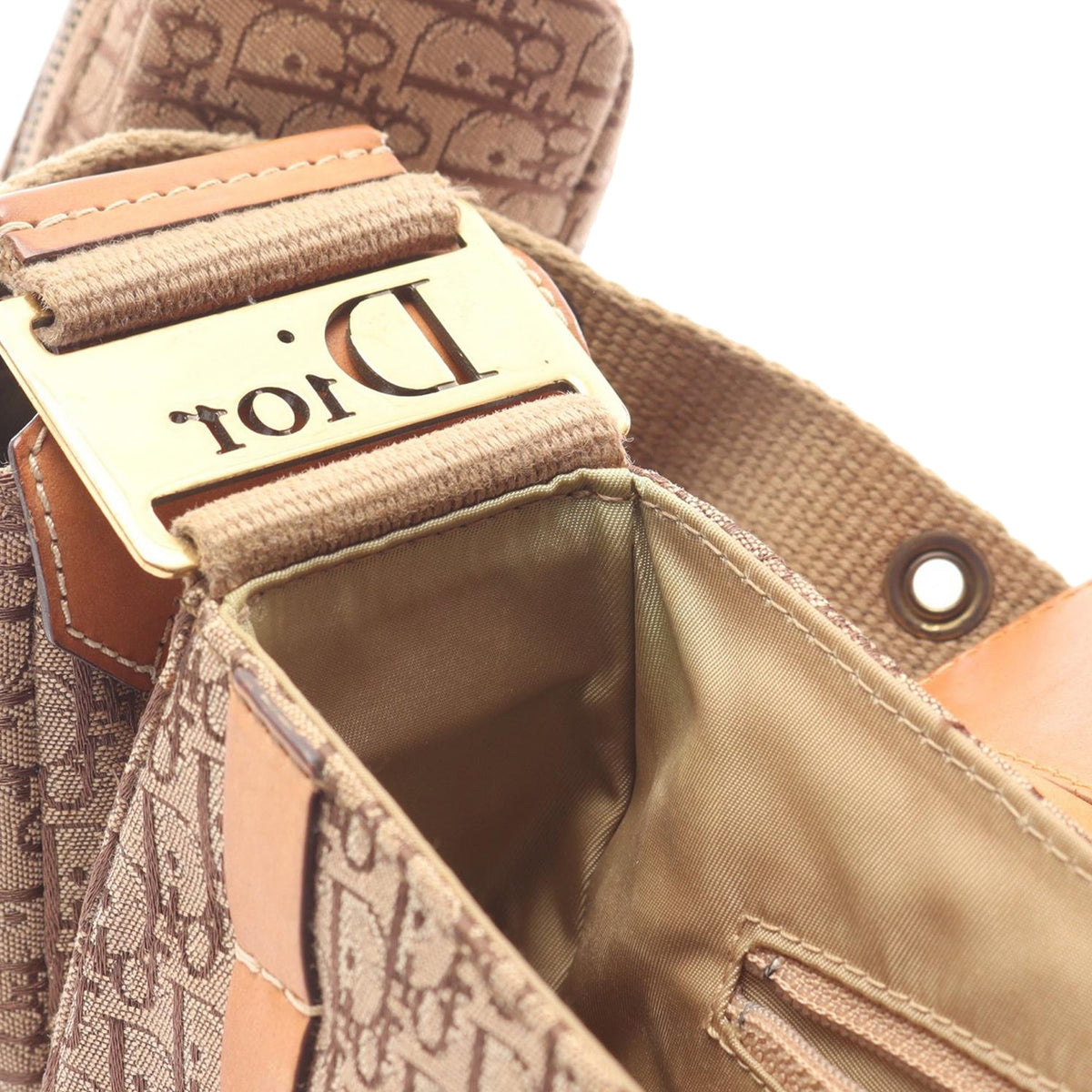 Dior Diorissimo Street Chic Columbus Shoulder Bag — Beige