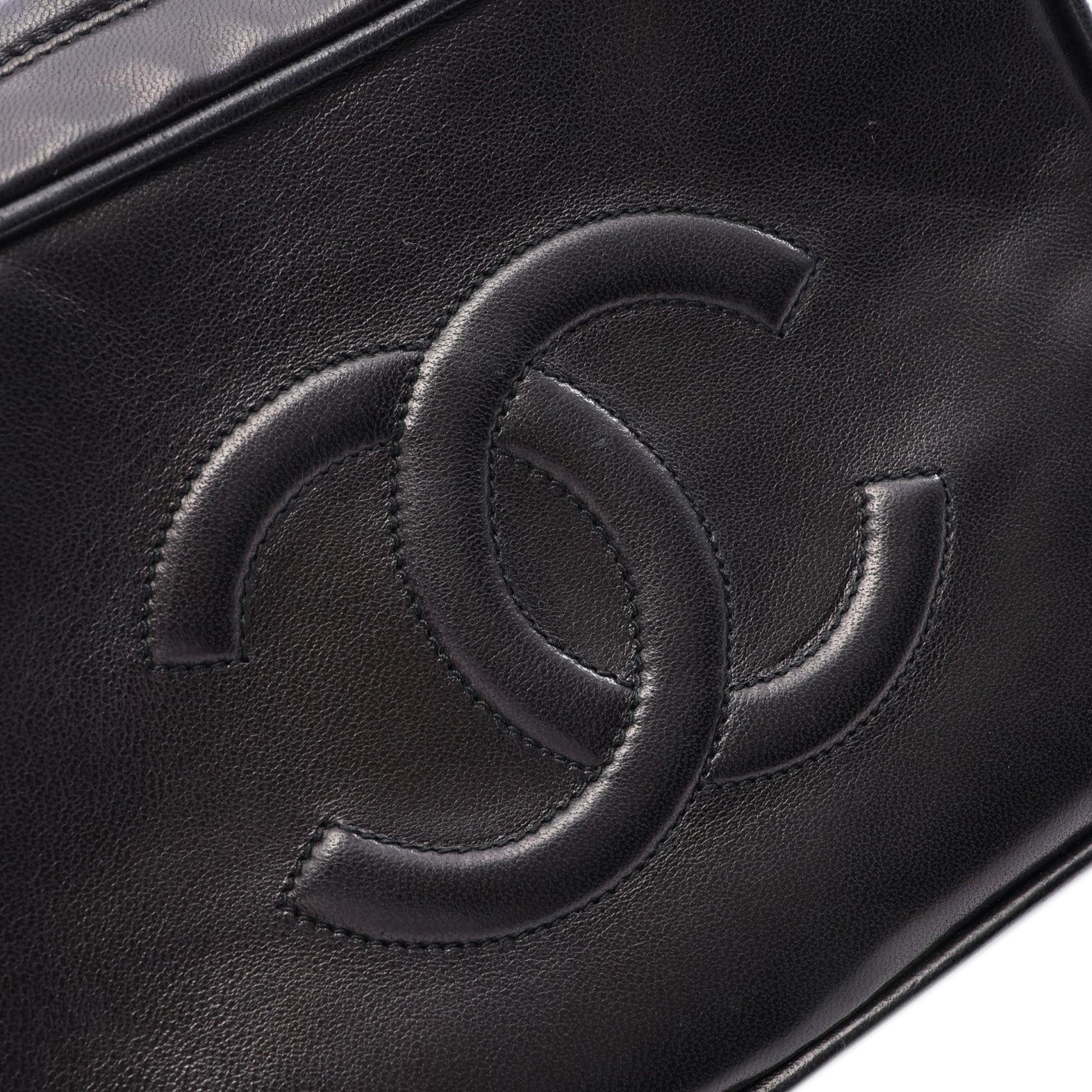 Chanel CHANEL COCO Mark Shoulder Bag Lambskin (sheep leather) Black Used Women