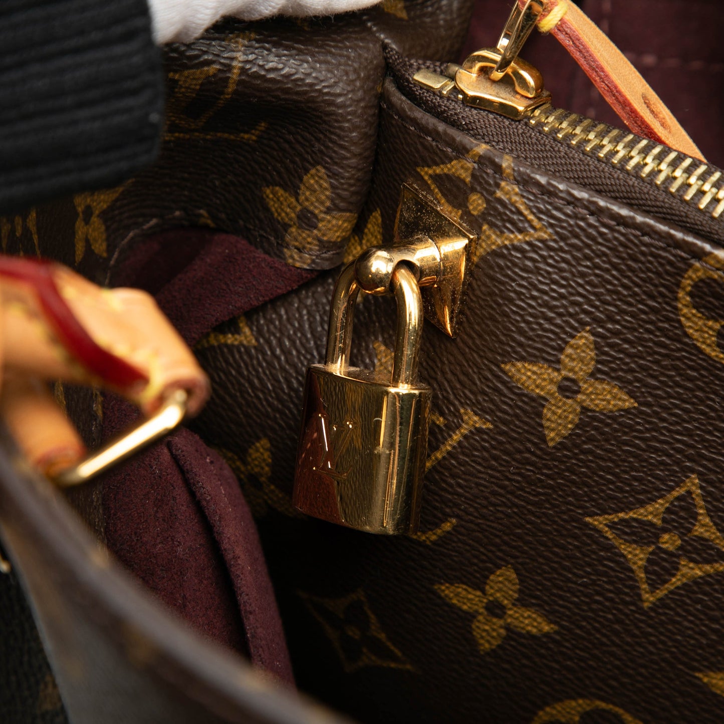 Louis Vuitton Monogram Montaigne MM