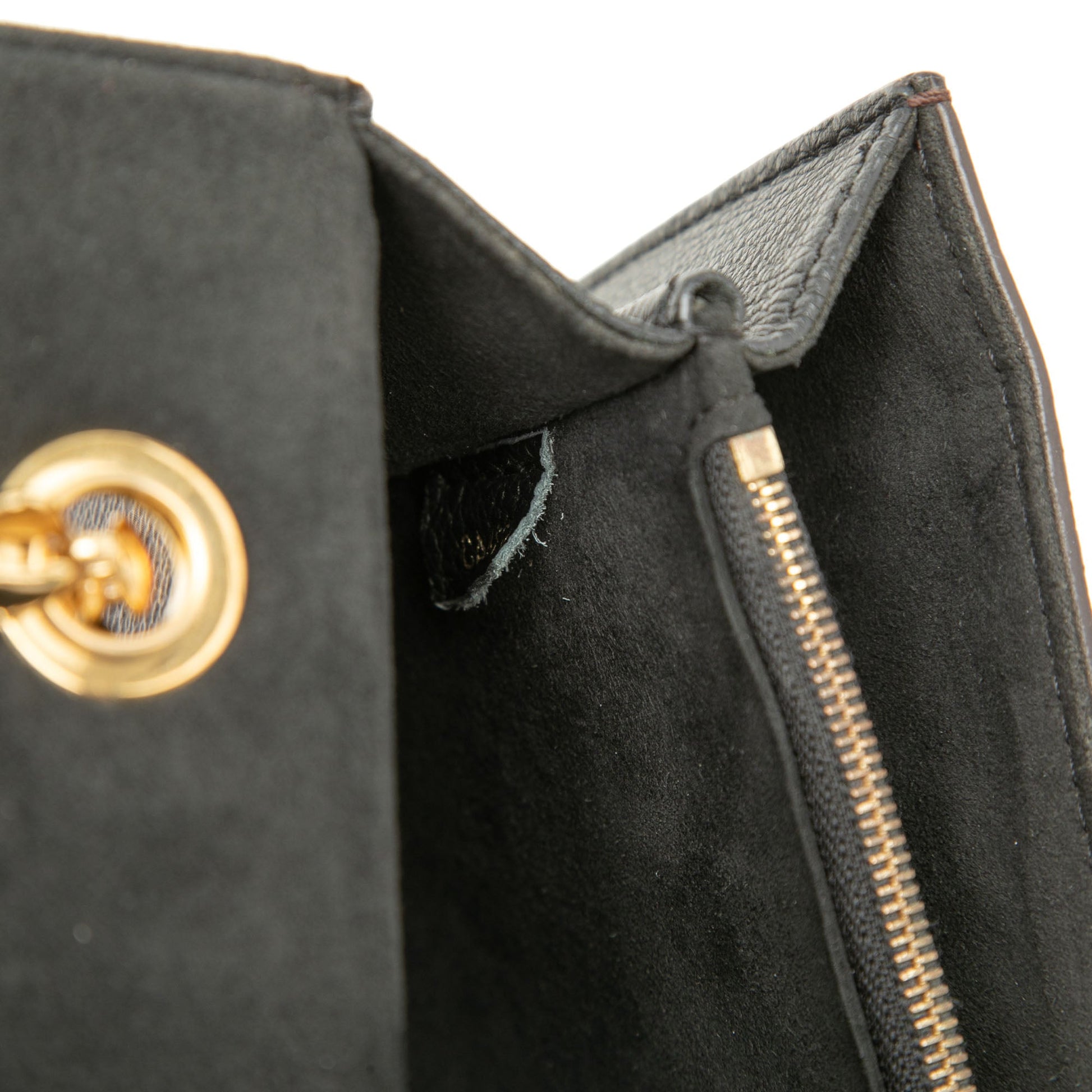 Louis Vuitton Monogram Victoire