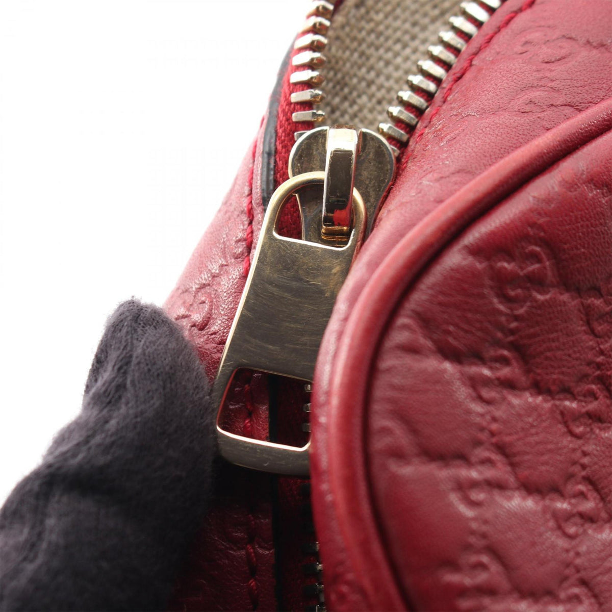 Gucci Microguccissima Bree Crossbody — Red