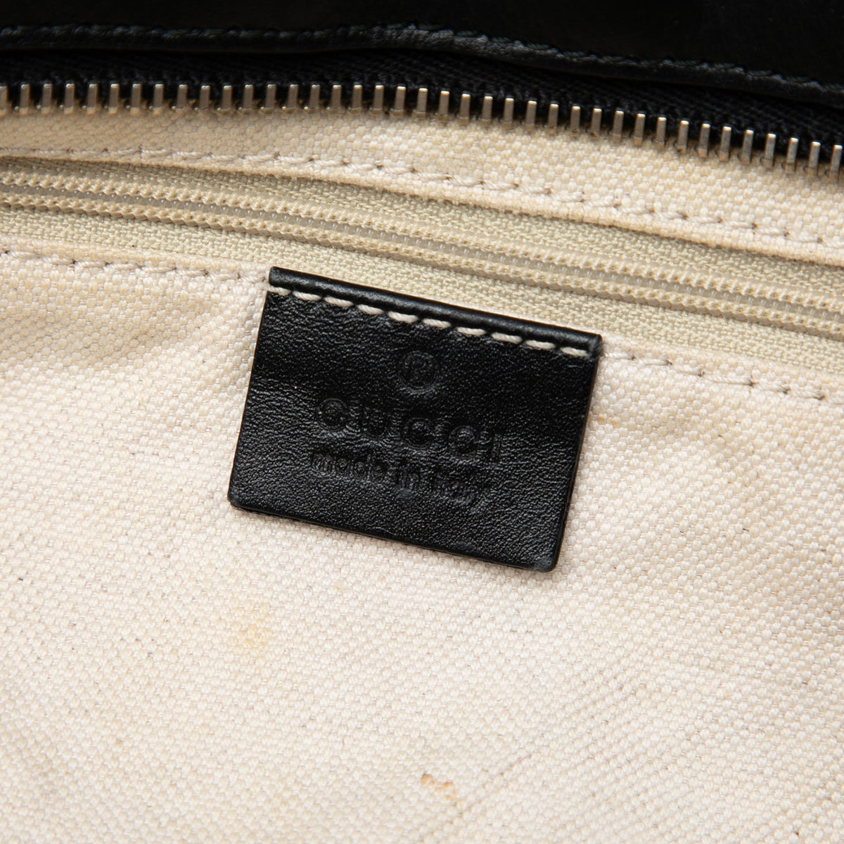 Gucci GG Canvas Sukey Crossbody — Black