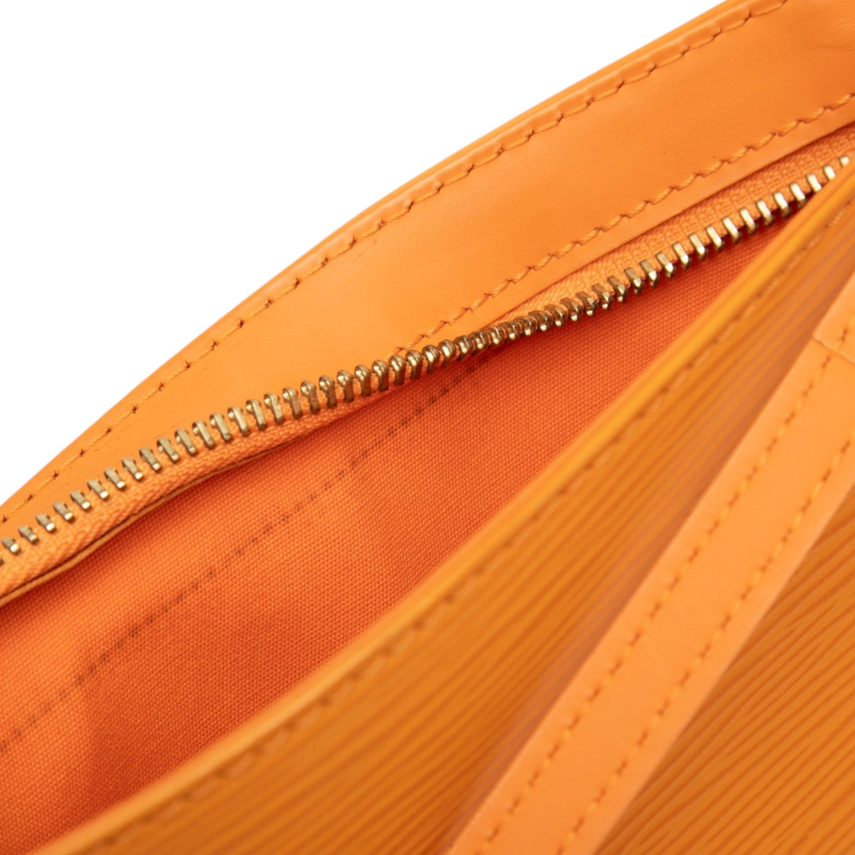 Louis Vuitton Epi Sarvanga