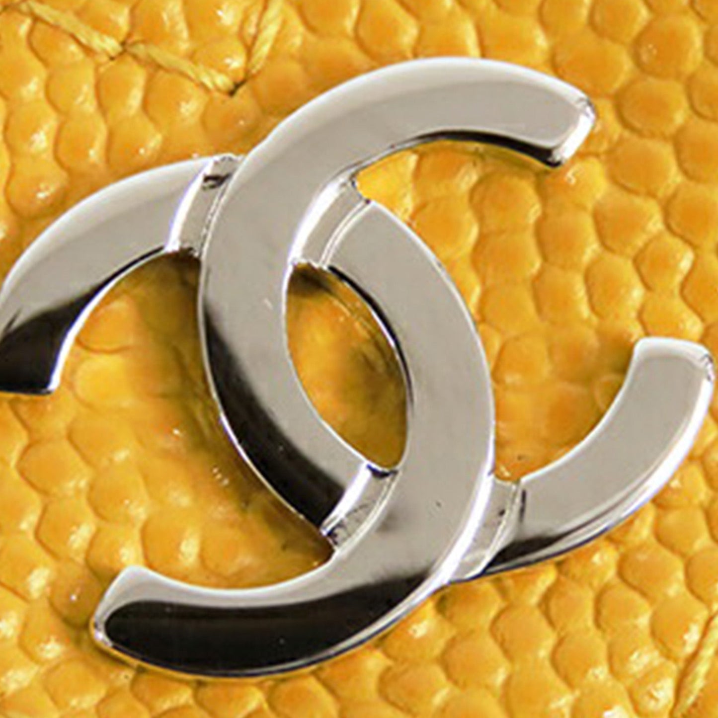 Chanel CC Chevron Caviar Wallet On Chain