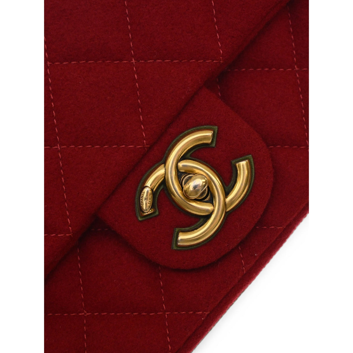 Chanel Medium Quilted Mixed Fibers CC Eyelet Flap — Red