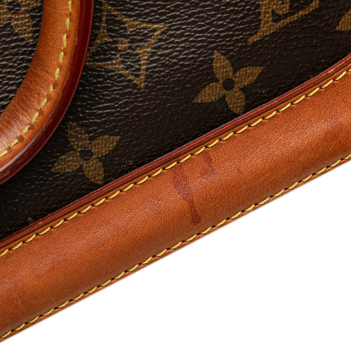 Louis Vuitton Monogram Alma BB