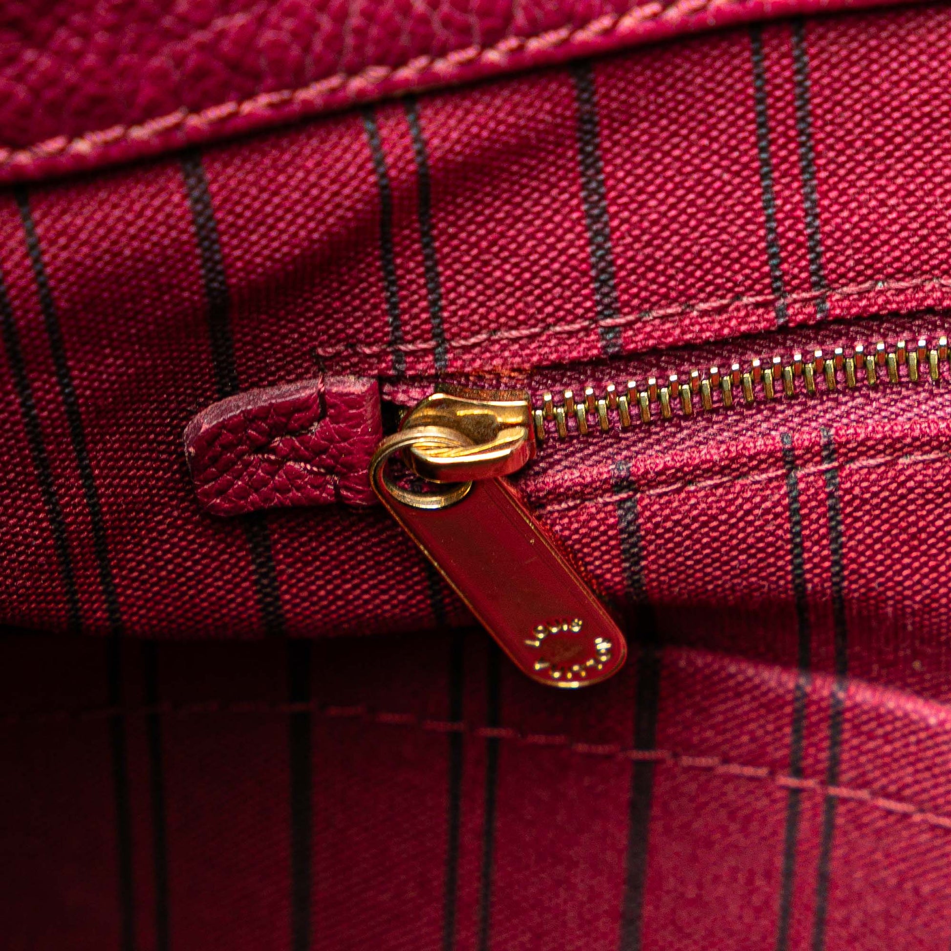 Louis Vuitton Monogram Empreinte Artsy MM