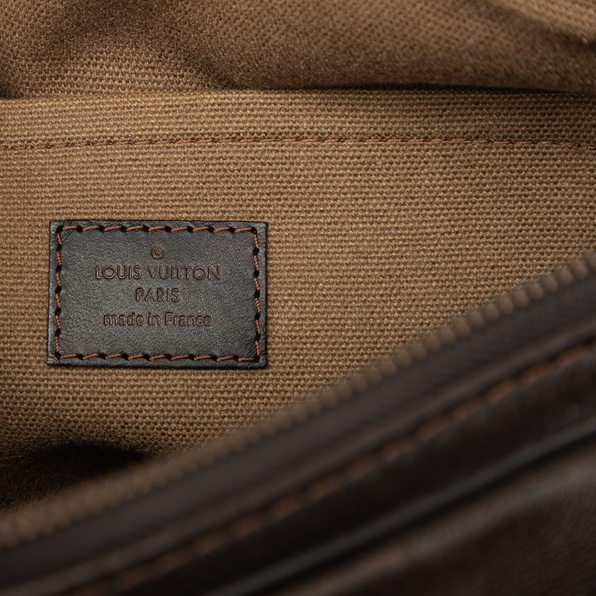 Louis Vuitton Utah Wichita — Brown