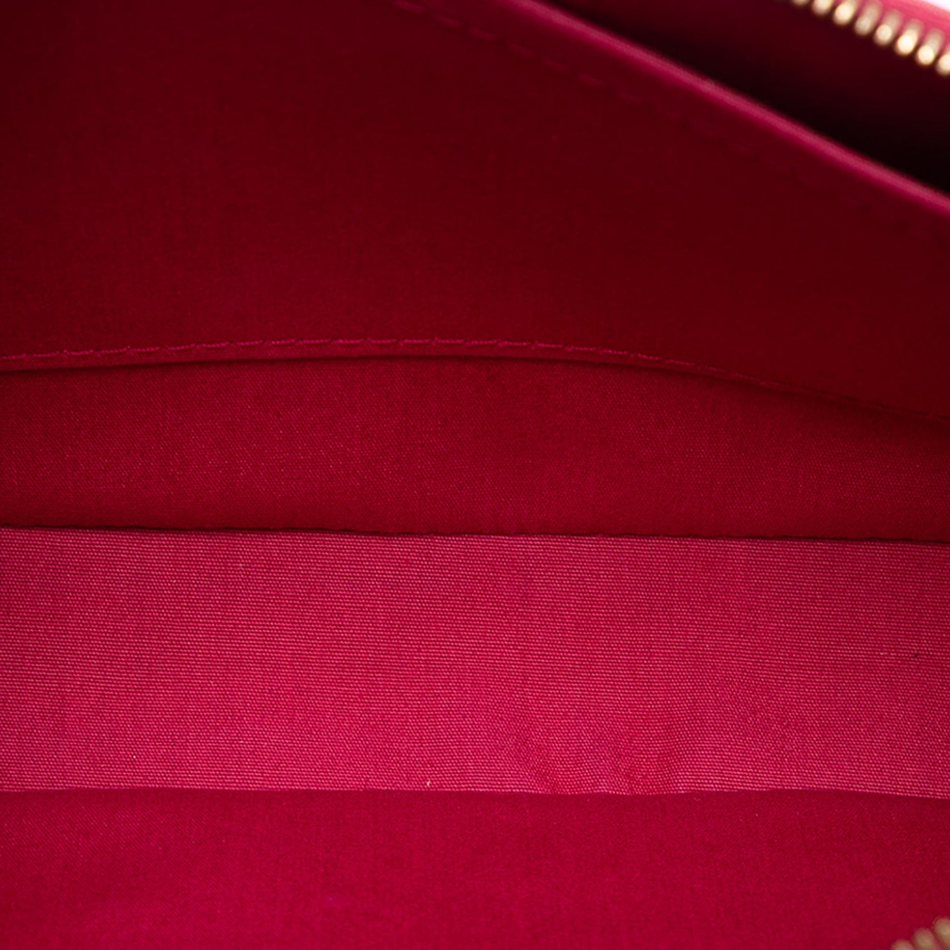 Louis Vuitton Monogram Vernis Pochette Accessoires