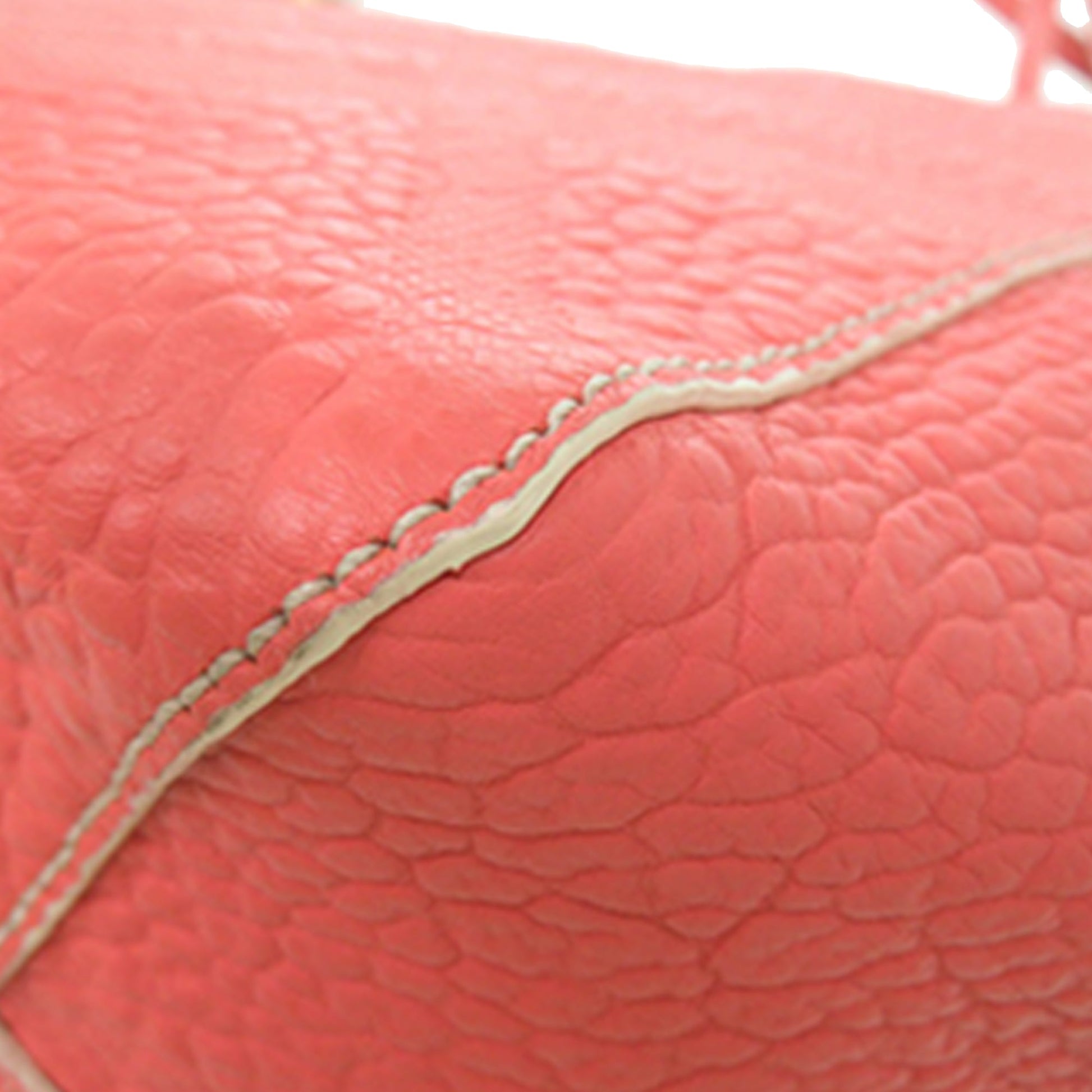 Small Embossed Grain Check Canterbury Tote