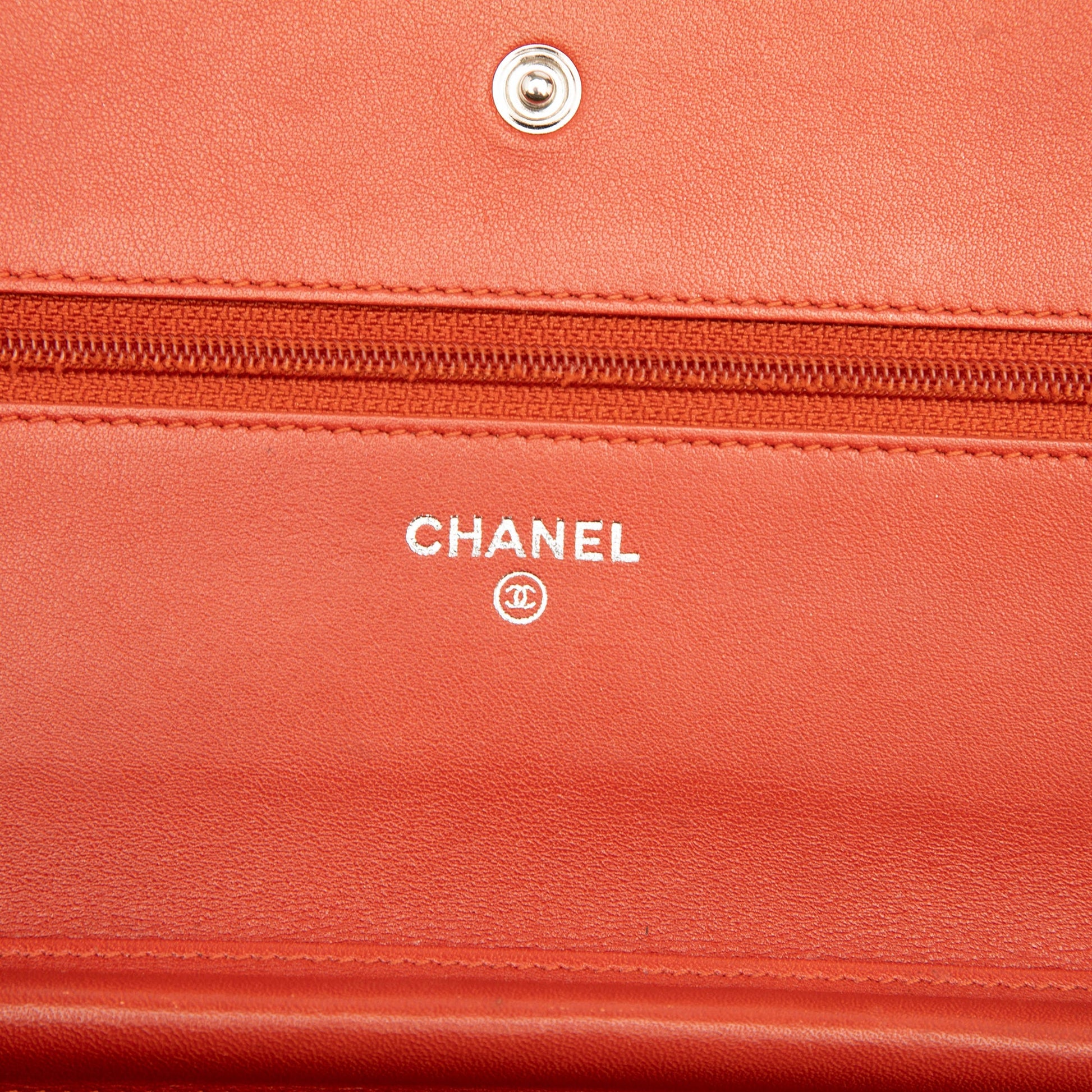 Chanel CC Caviar Wallet On Chain