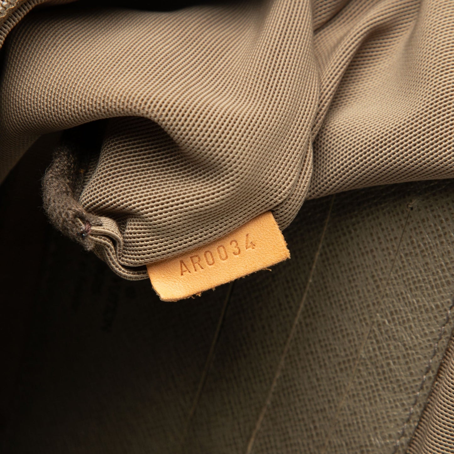 Louis Vuitton Damier Geant Ceinture Jogging Waist Bag
