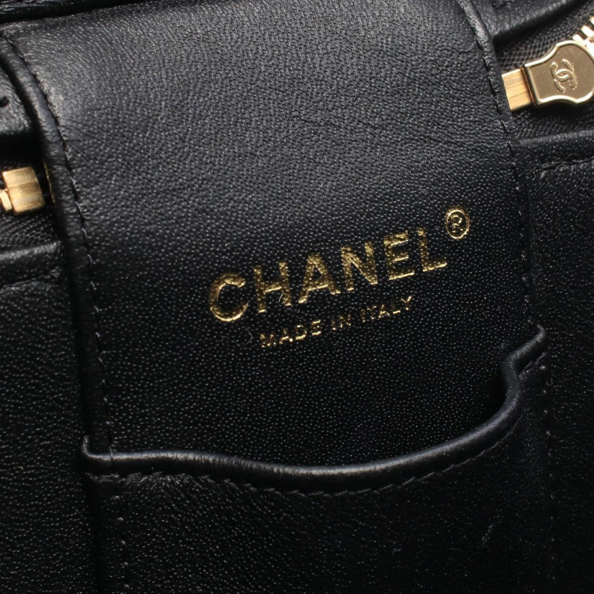 Chanel CC Quilted Caviar Top Handle Vanity Case with Chain