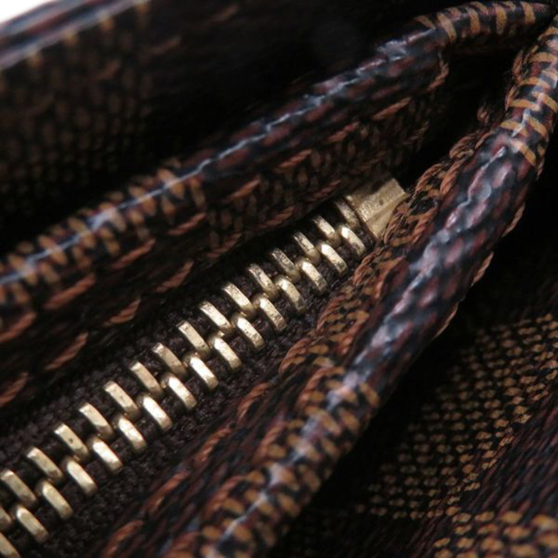 Louis Vuitton Damier Ebene Aubagne