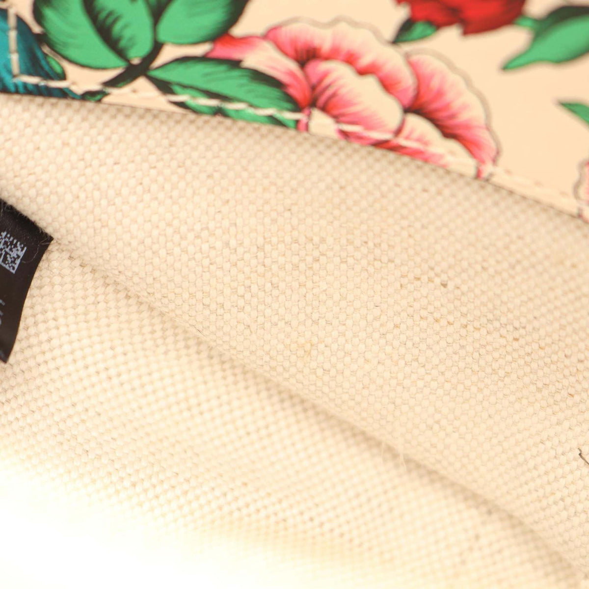 Gucci Calfskin GG Marmont Heart Flower Print Crossbody — Beige
