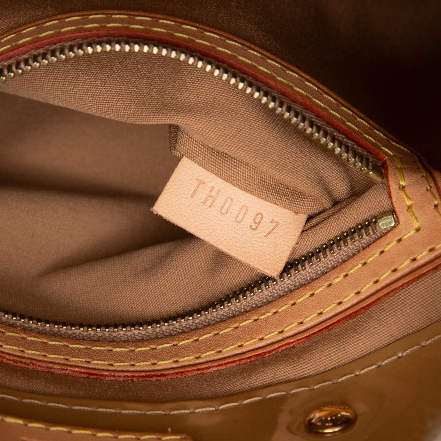 Louis Vuitton Monogram Vernis Reade PM