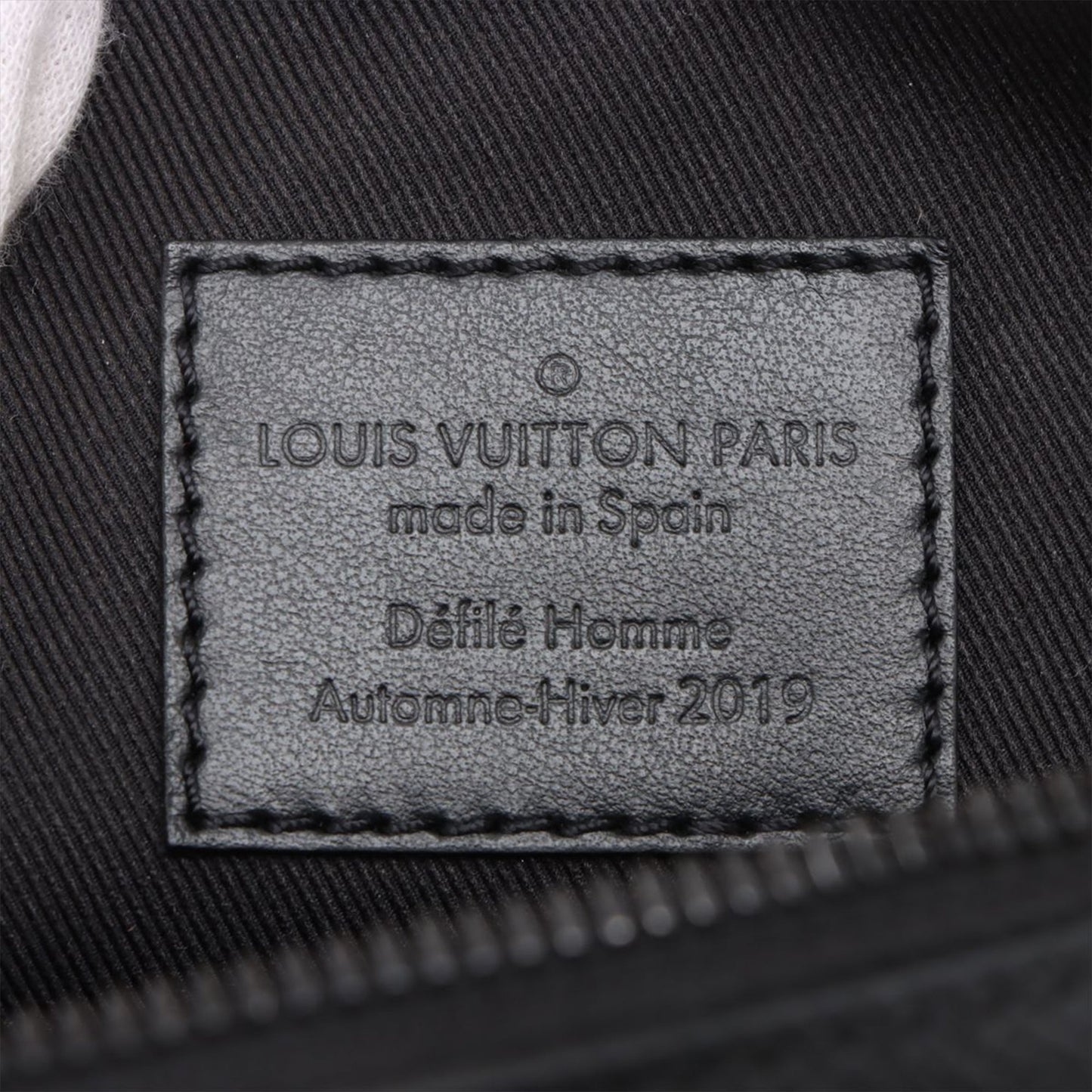 Louis Vuitton Taiga Rainbow Danube