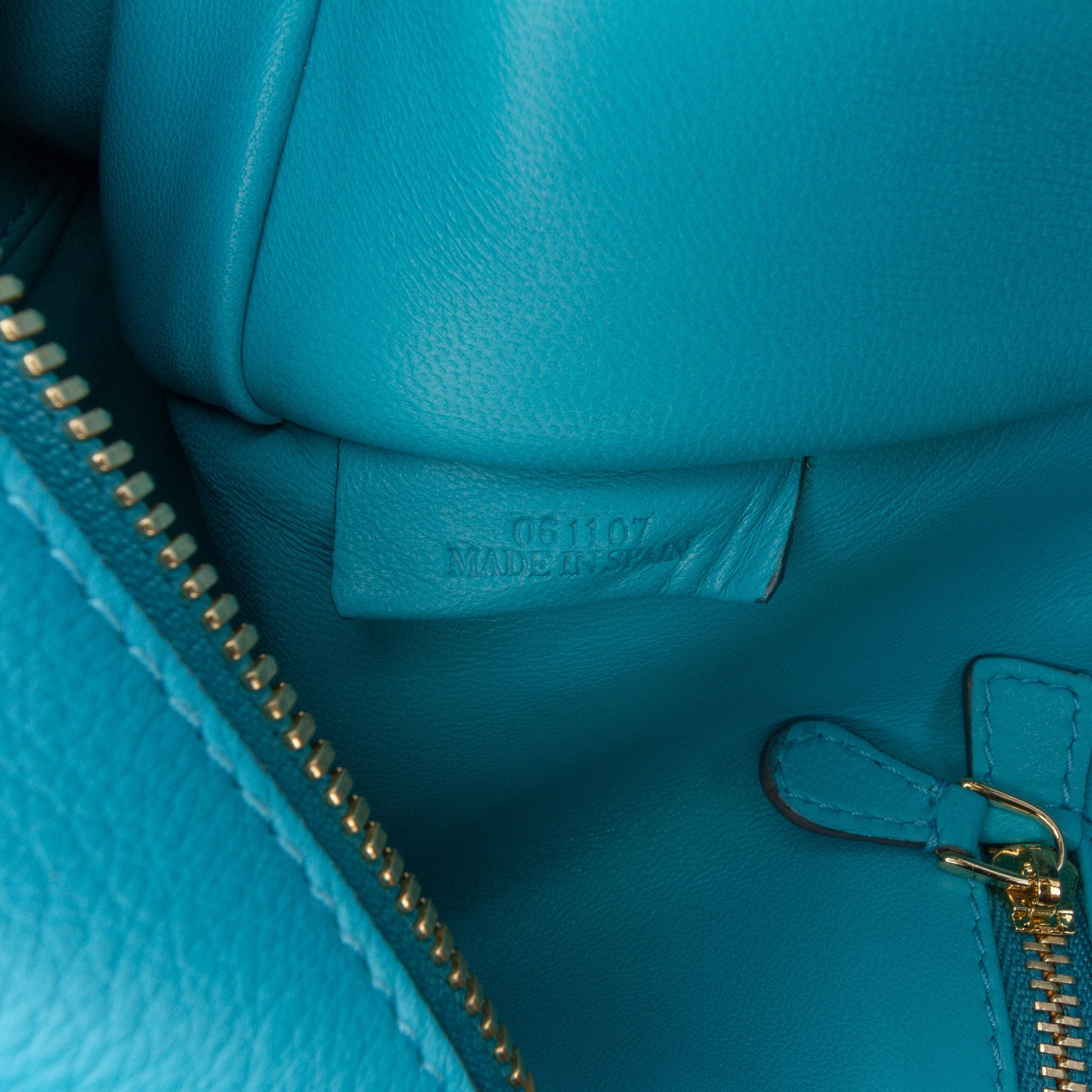 LOEWE Tricolor Leather Amazona 36