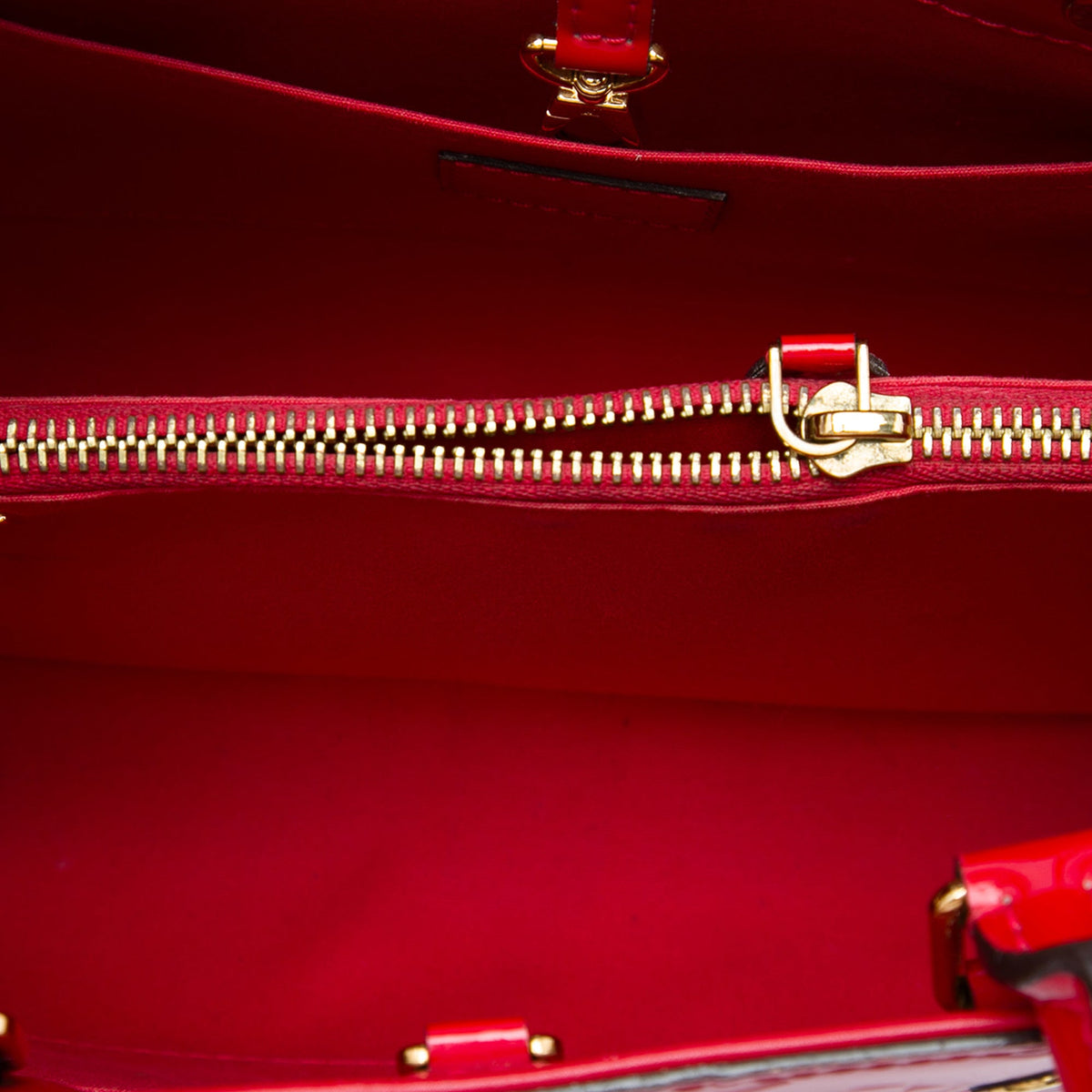 Louis Vuitton Monogram Vernis Montaigne BB