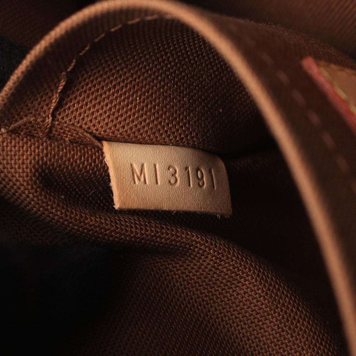 Louis Vuitton Monogram Thames PM