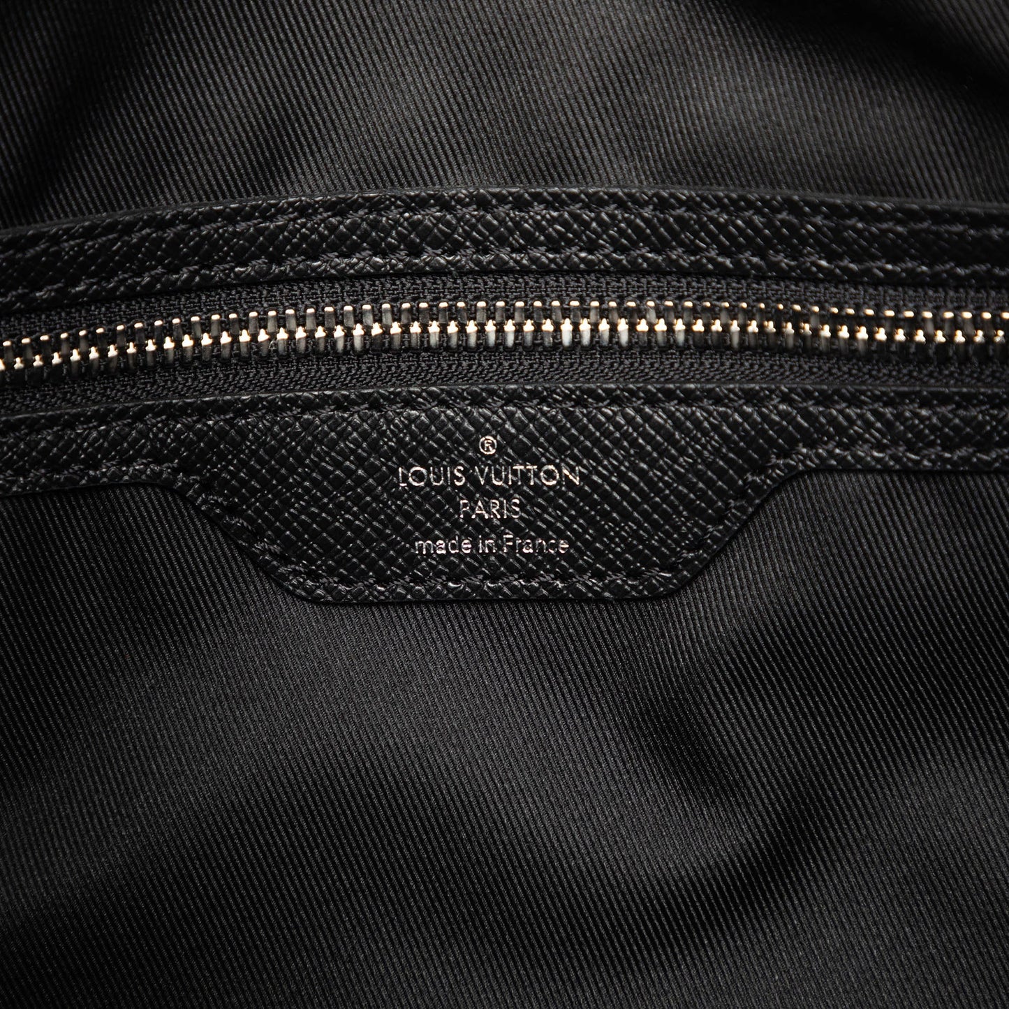 Louis Vuitton Taiga Keepall Bandouliere 50