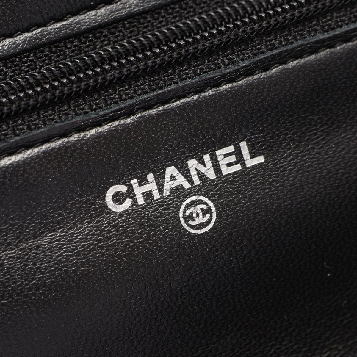 Chanel CC Quilted Lambskin Wallet On Chain — Black