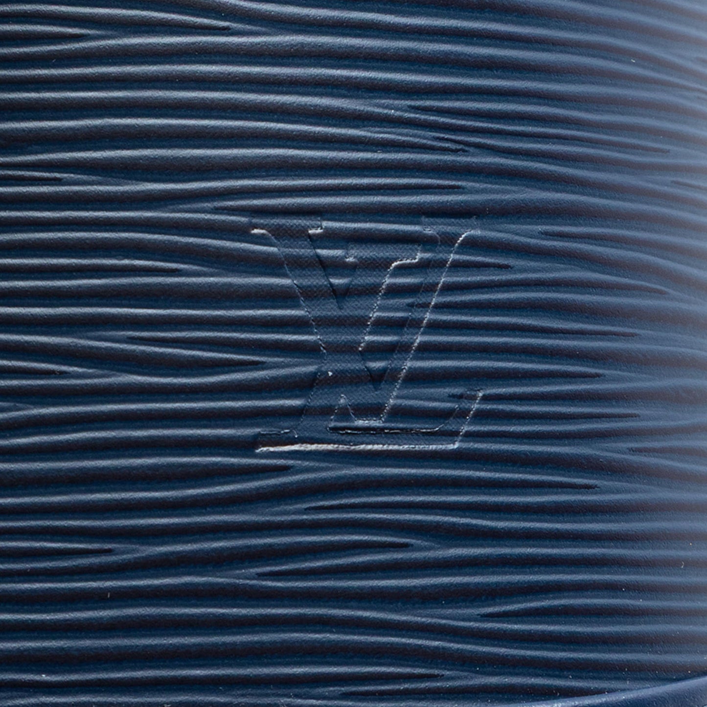 Louis Vuitton Epi Alma BB