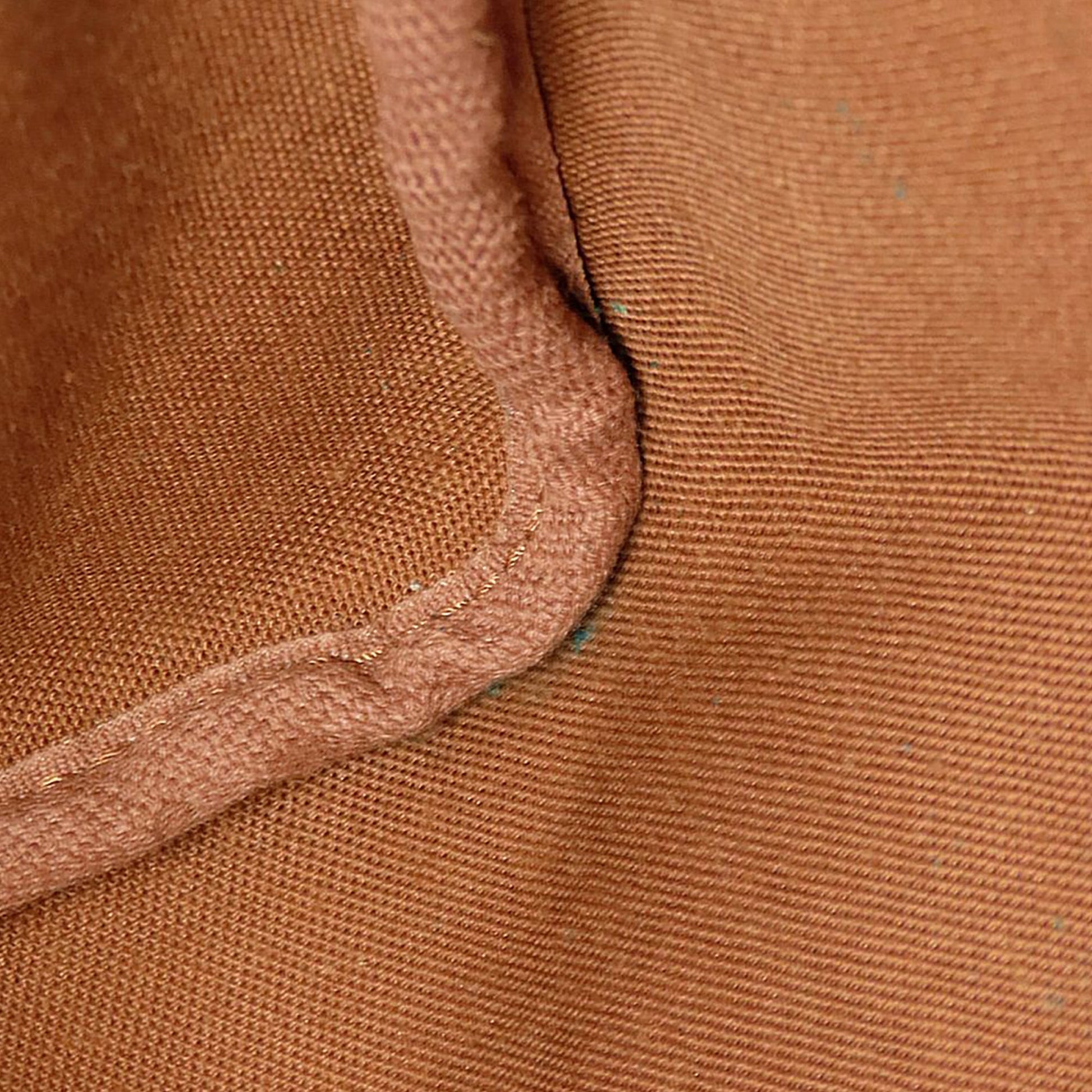 Louis Vuitton Monogram Keepall 50