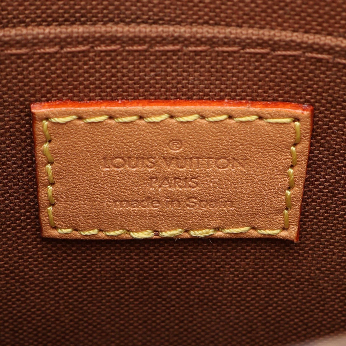 Louis Vuitton Monogram Petit Sac Plat