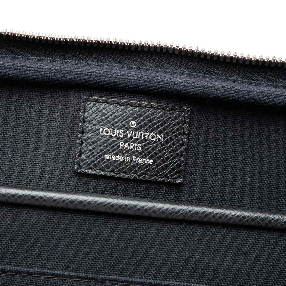 Louis Vuitton Taiga Porte Ordinateur Odessa