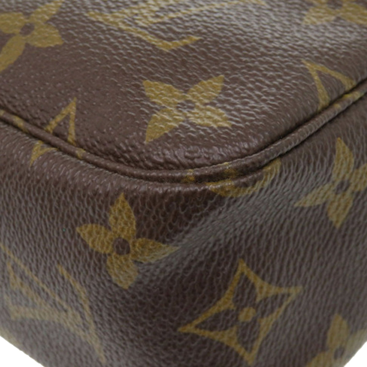 Louis Vuitton Monogram Trousse Toilette 23