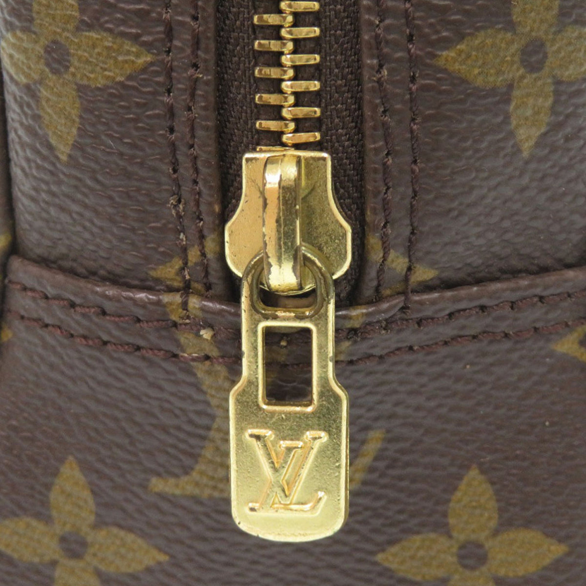 Louis Vuitton Monogram Trousse Toilette 23