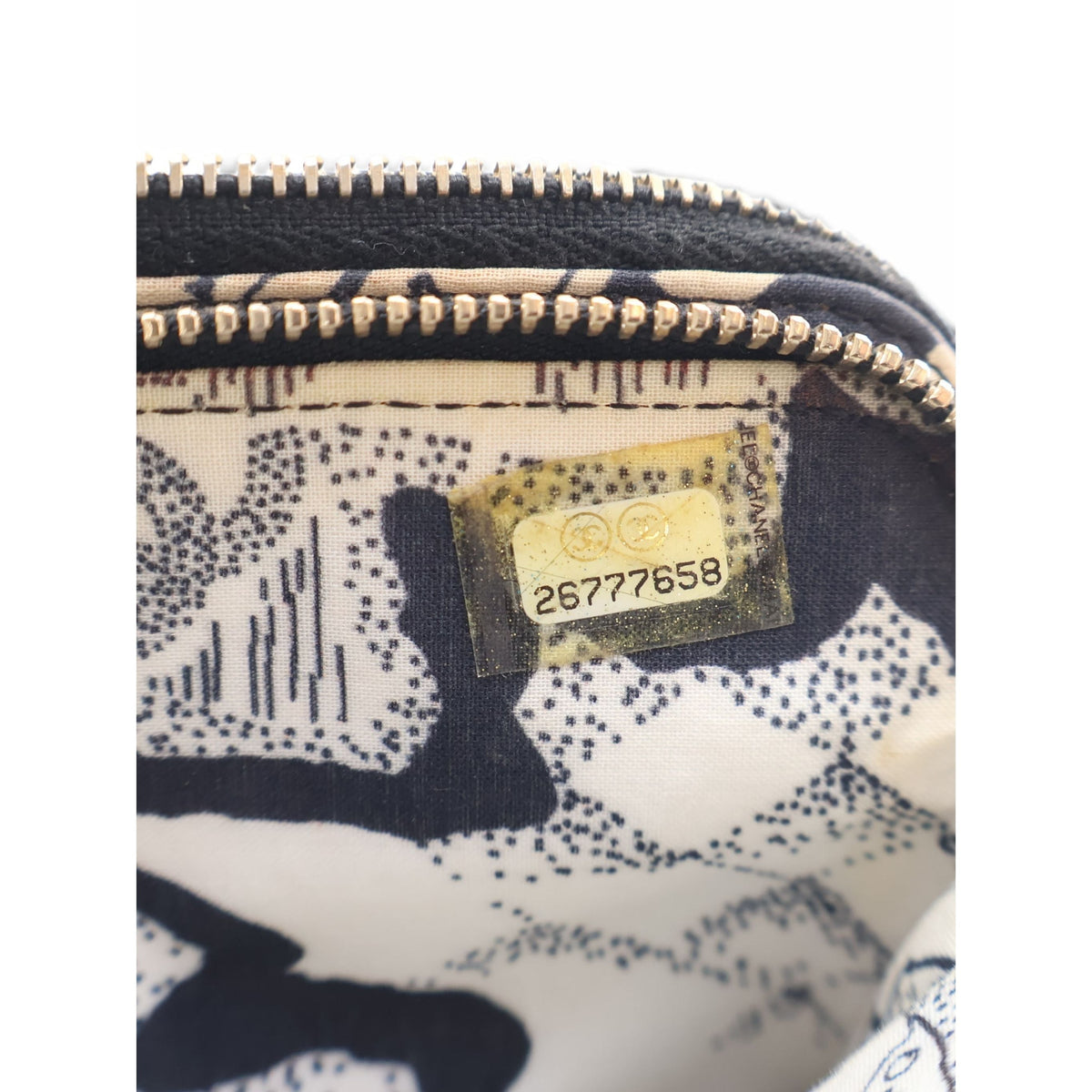 Chanel CC Calfskin Double Zip Wallet On Chain — Black