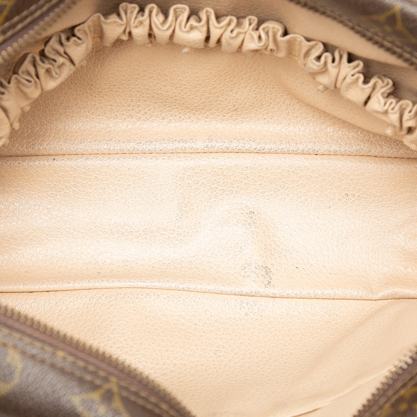 Louis Vuitton Monogram Trousse Toilette 28