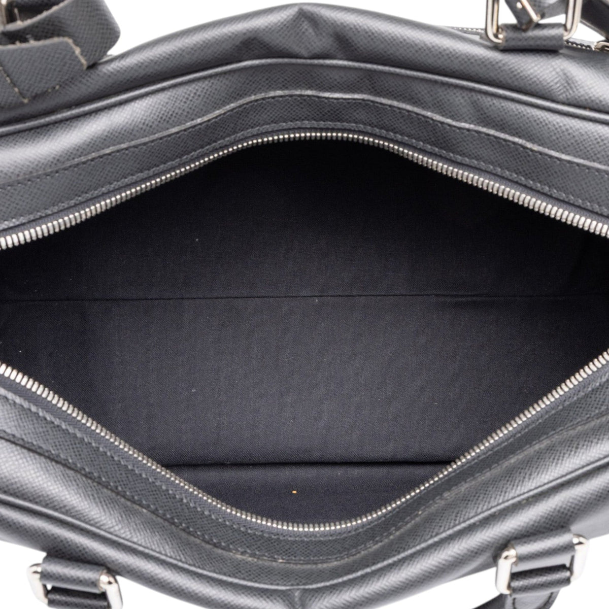Louis Vuitton Taiga Stanislav — Black