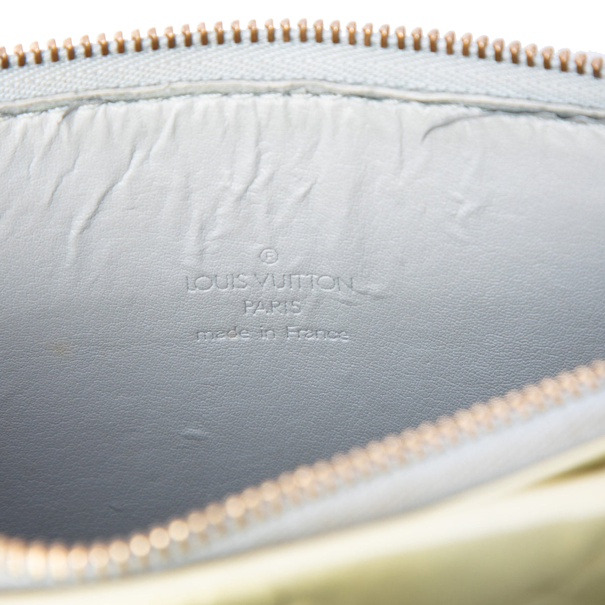 Louis Vuitton Monogram Vernis Mat Mott — White